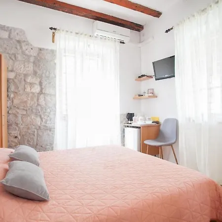 Proto-free Parking Pensionat