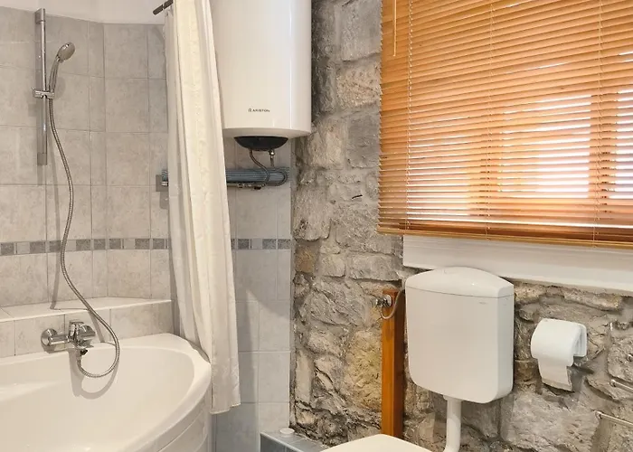 Pensionat Proto-free Parking Trogir