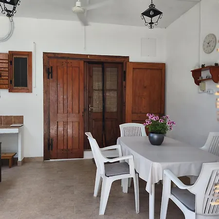 Gasthof Proto-free Parking Trogir