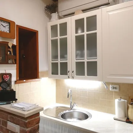 Gasthof Proto-free Parking Trogir