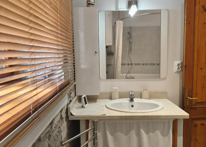 Proto-free Parking 招待所 特罗吉尔