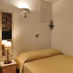 Proto-free Parking 3* Трогір